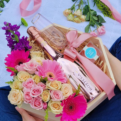 Caja de regalo: Blooms & Bubbles